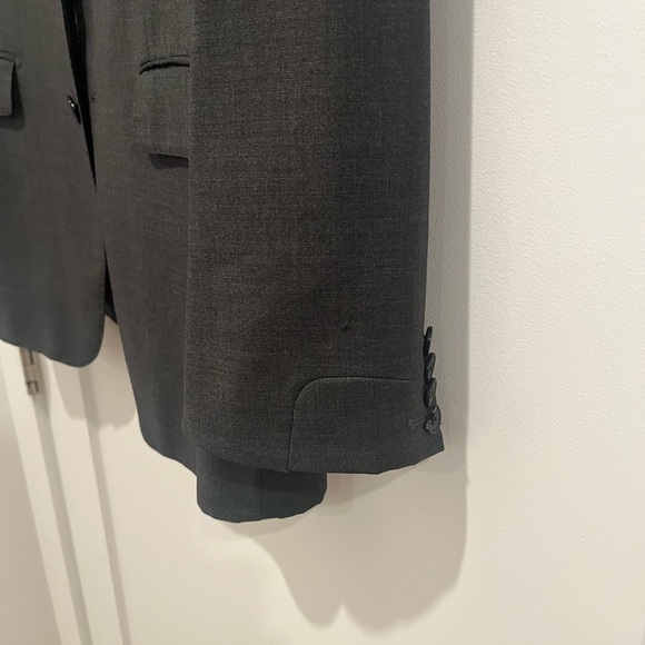 Paul Betenly charcoal blazer. 40s. In good condition. Minor alterations to cuffs - Picture 6 of 6